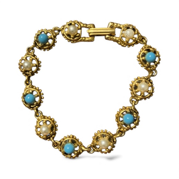 Goldette Jewelry - Vintage Goldette Bracelet 7” Blue Stone and Pearl Bracelet